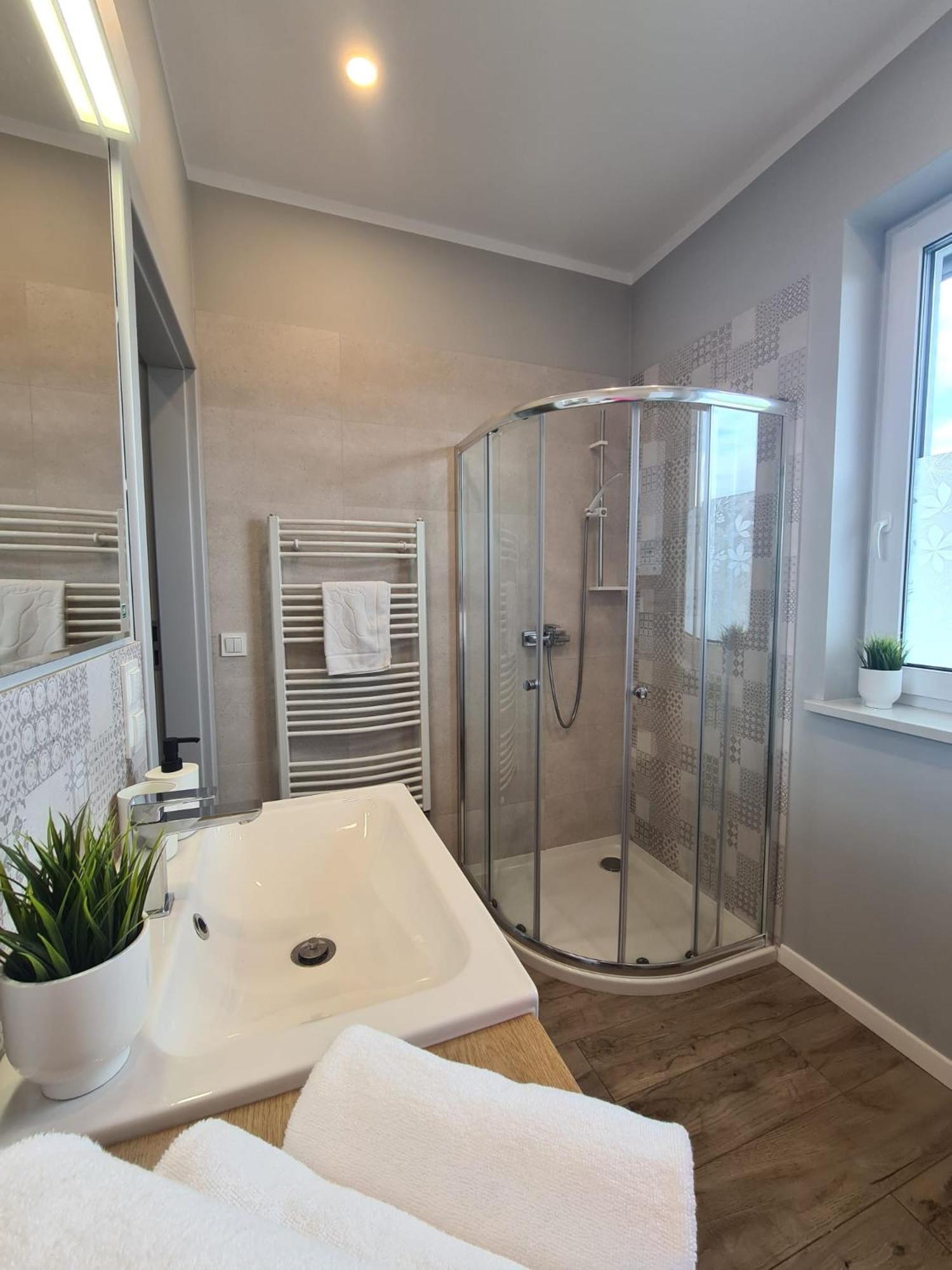 Apartamenty "La Villa" Superior II Z Dwoma Sypialniami, Balkonem, Parkingiem, Blisko Centrum クドヴァ・ズドゥルイ エクステリア 写真