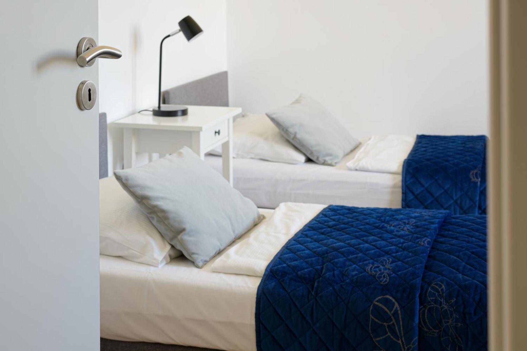 Apartamenty "La Villa" Superior II Z Dwoma Sypialniami, Balkonem, Parkingiem, Blisko Centrum クドヴァ・ズドゥルイ エクステリア 写真
